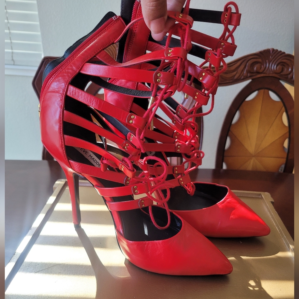 Steve Madden STS